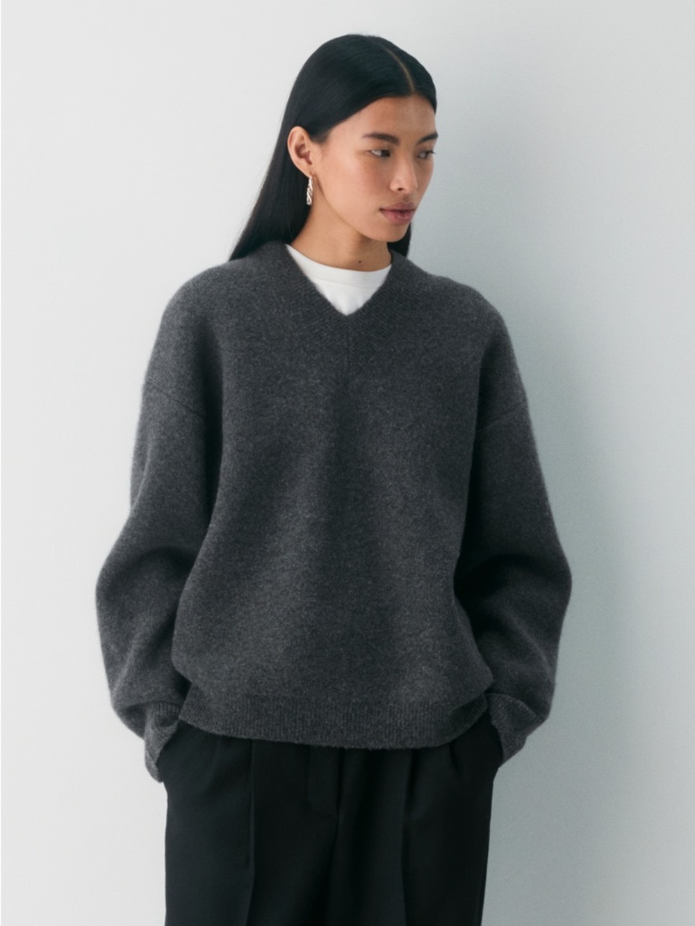 Babaton Cinnia V-Neck Sweater